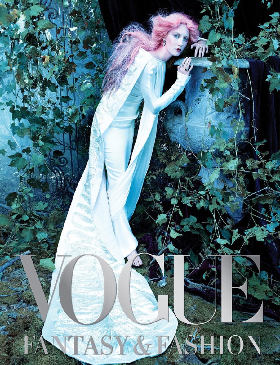 Book Abrams | Vogue: Fantasy & Fashion Assorted