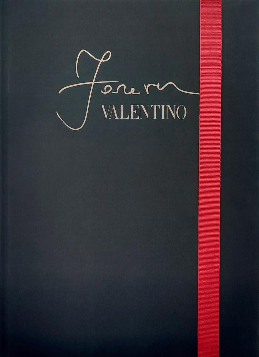 Book Silvana Editoriale | Forever Valentino Assorted