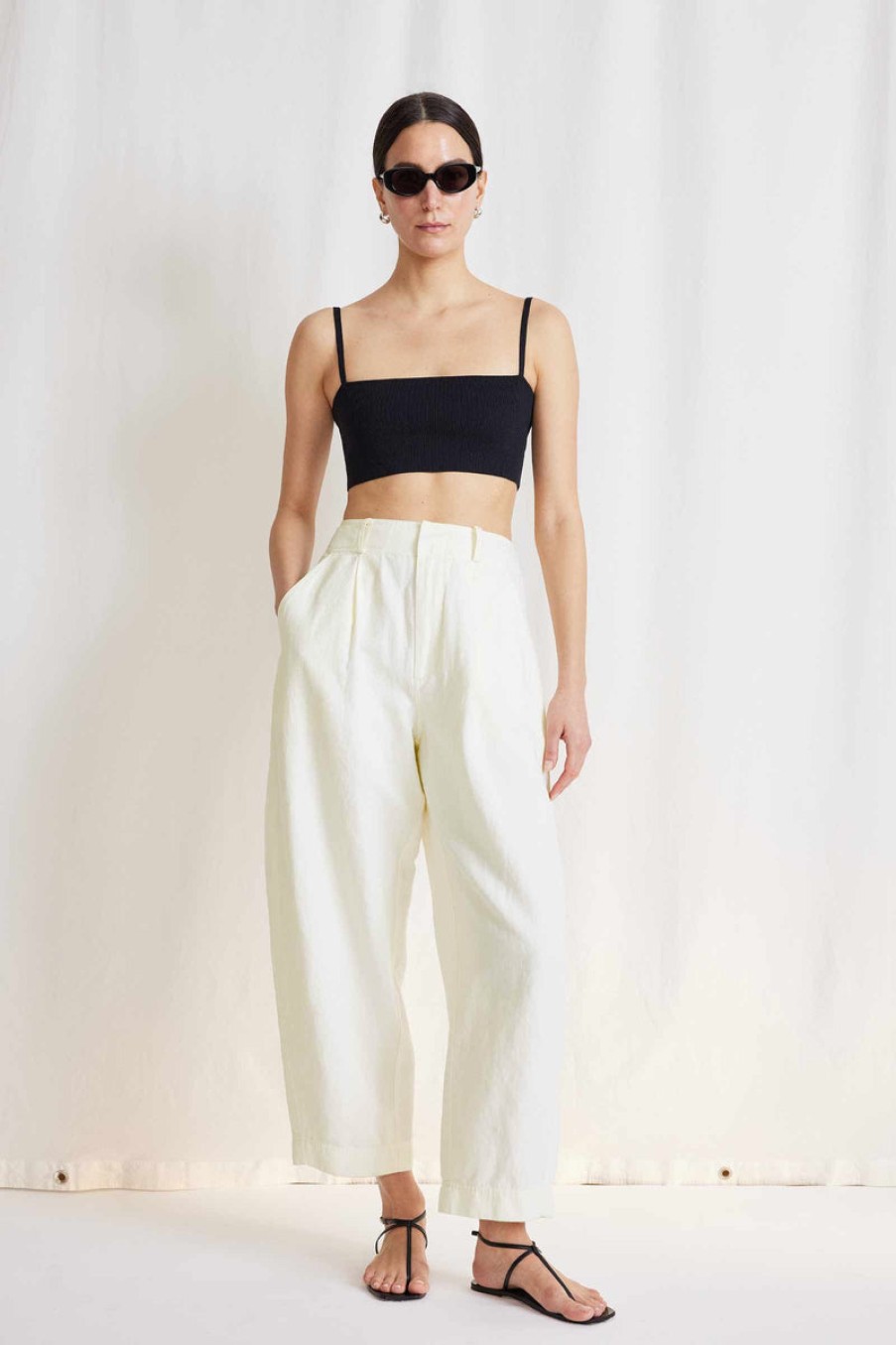 Fashion Apiece Apart Bottoms | Bari Crop Trousers In , From Apiece Apart Cream