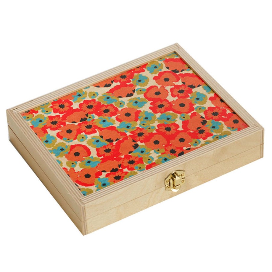 Home Wolfum | Poppy Travel Backgammon, From Wolfum Red